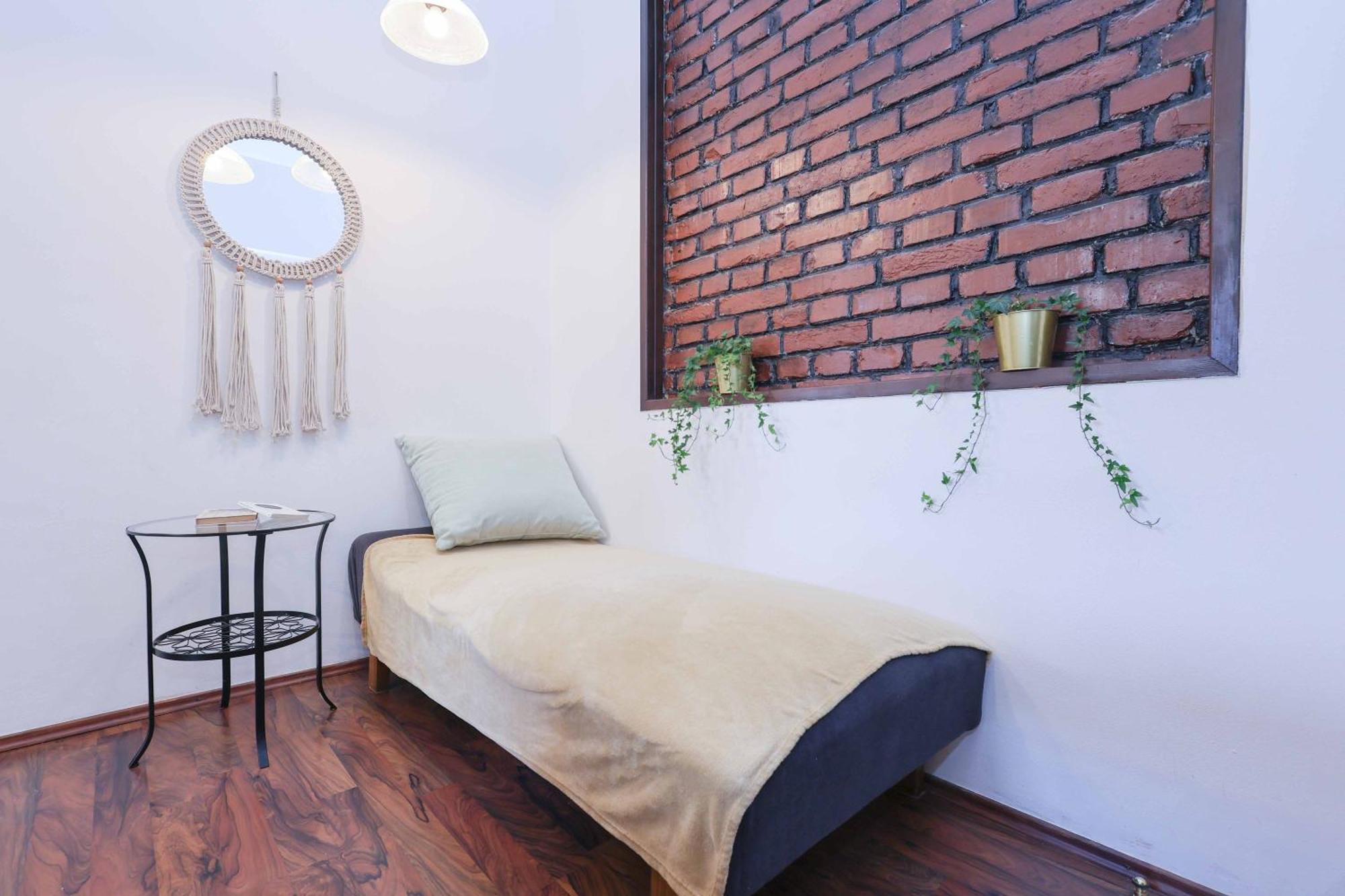 Cozy & Spacious Family Stay Near Train Station Pozsony Kültér fotó